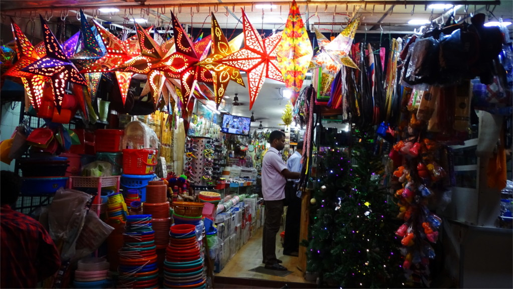 Aberdeen Bazaar Port Blair: Shopping Streets, Best Buys & Timings