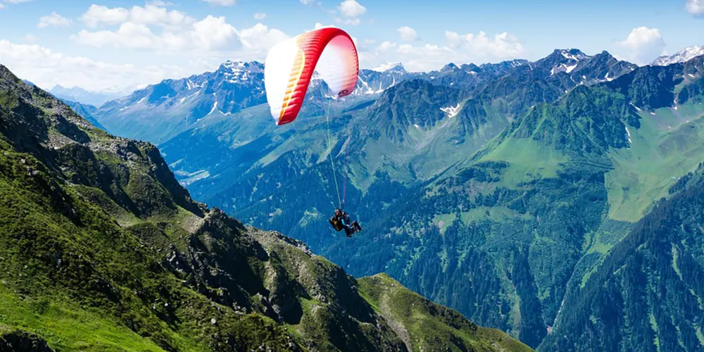 Adventure Sports in Himachal Pradesh: Activities, Seasons & Safety