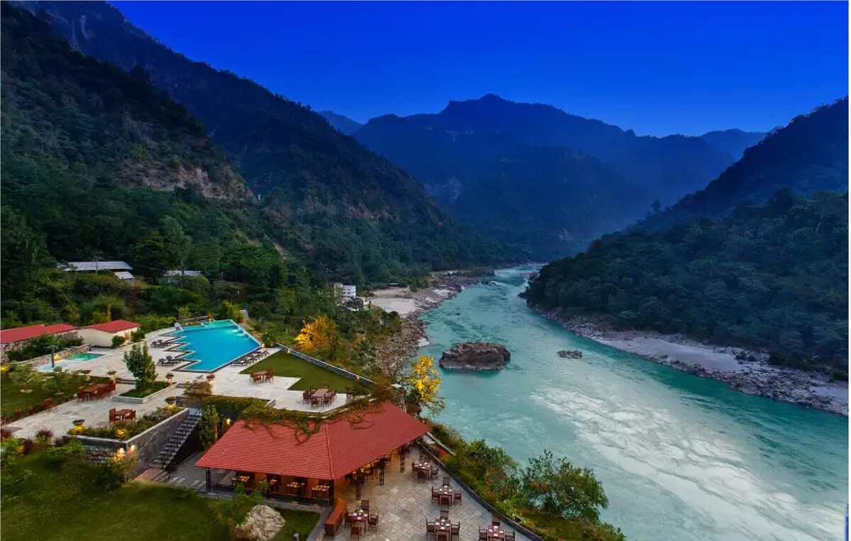 Best Airbnbs in Rishikesh: Yoga Retreats and Rafting Camps