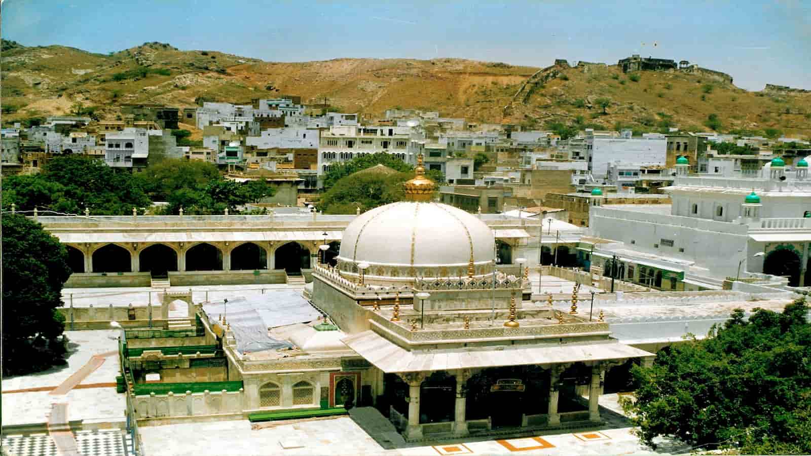 Ajmer Sharif Dargah: Complete Guide for Pilgrims