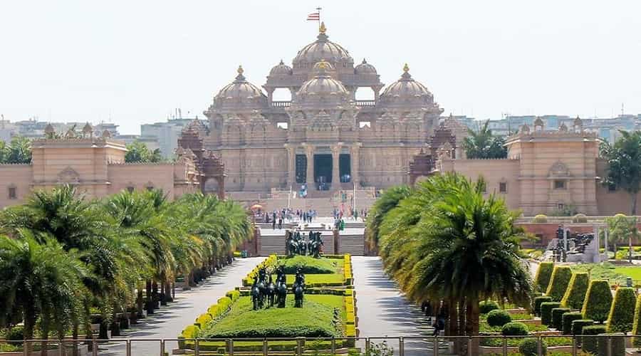 Akshardham Temple Delhi: Entry Rules, Timings & Evening Show Details