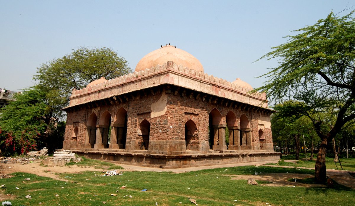 Barakhamba Tomb Delhi: History, Access and Travel Tips