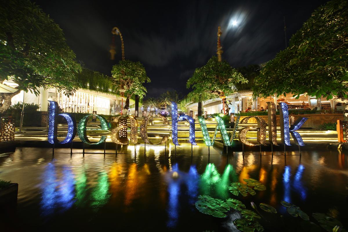 Beachwalk Shopping Center Bali: Guide, Timing and Tips