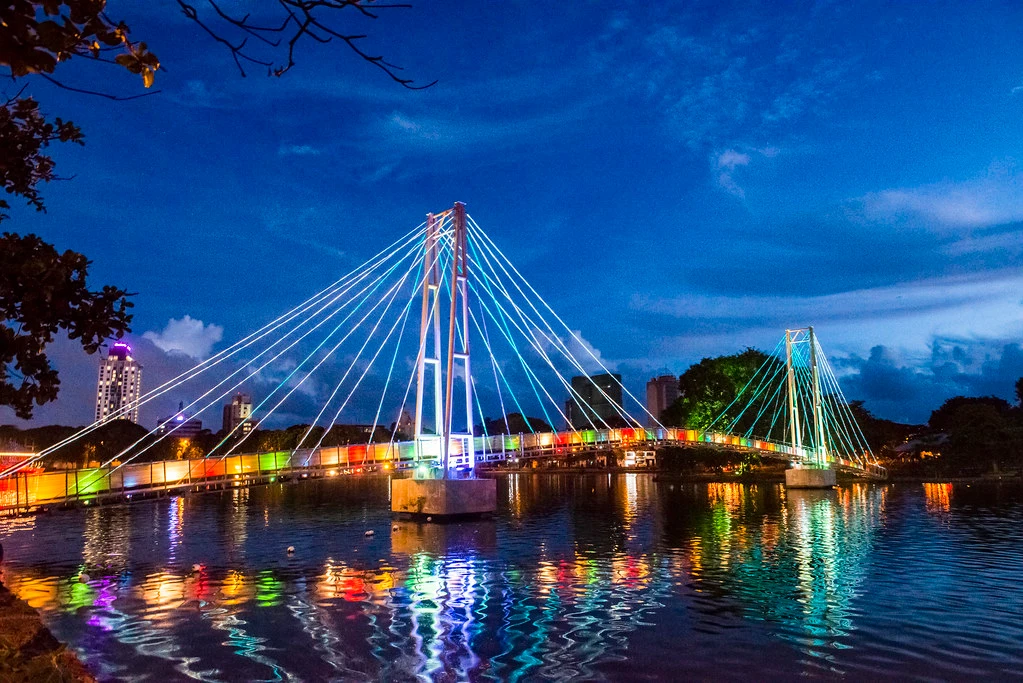 Beira Lake Sri Lanka: Things to Do and Travel Tips