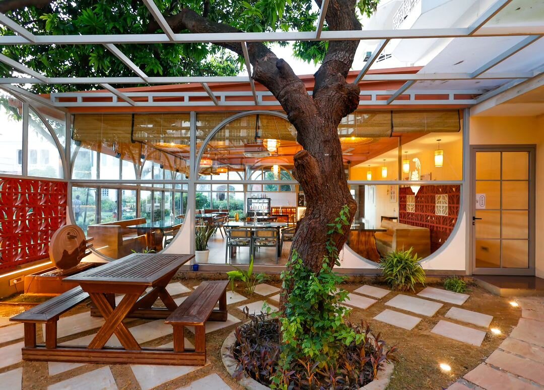 Best Cafes in Varanasi: City Guide, Timing and Tips