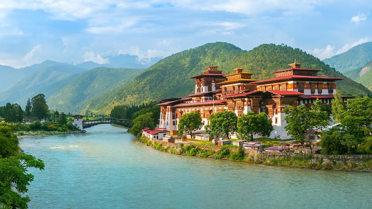 Best Time to Visit Bhutan: Season Guide and Travel Tips