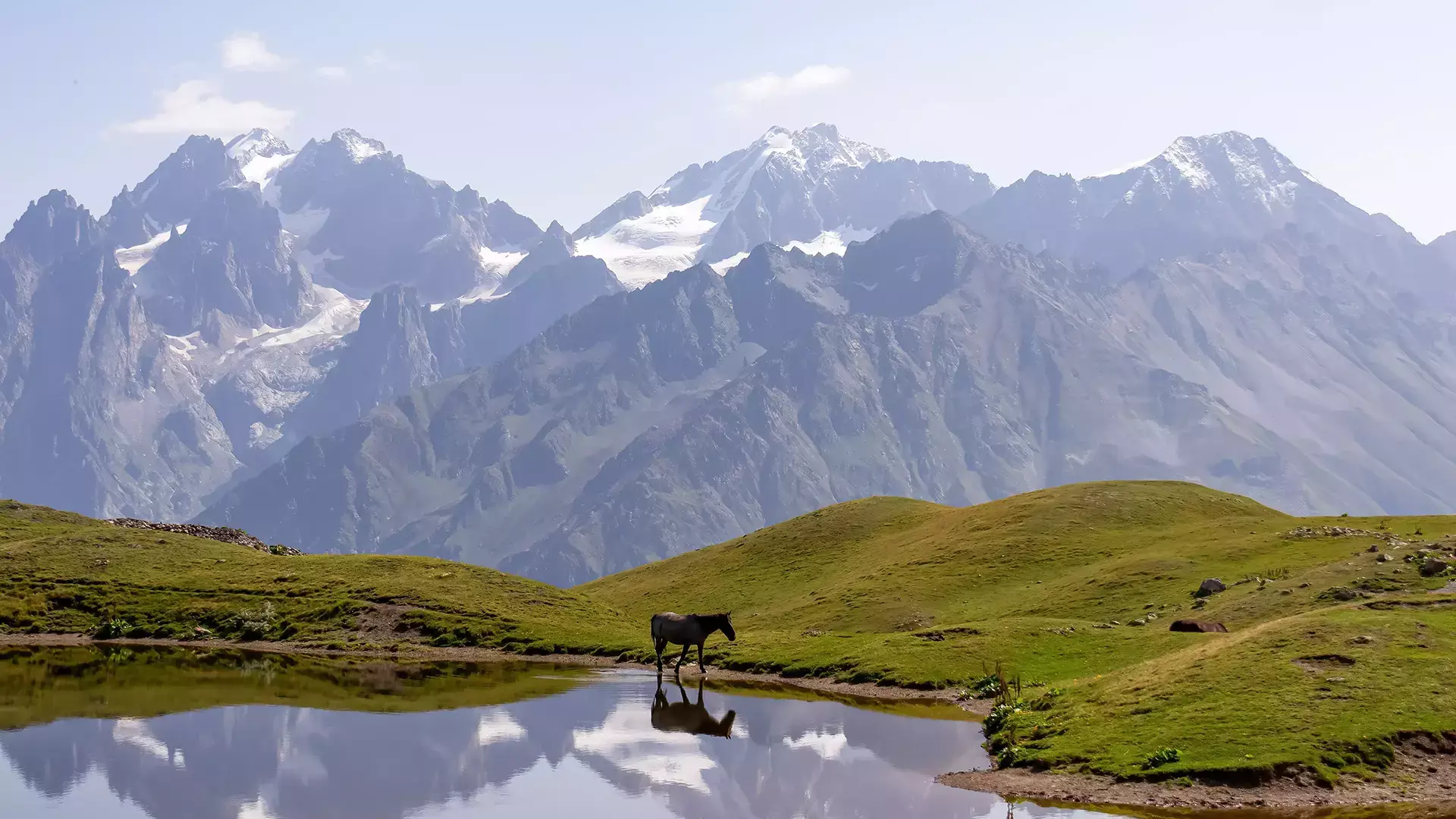 Best Time to Visit Georgia: Season Chart, Activities & Travel Tips