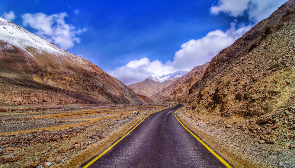 Best Time to Visit Ladakh: Season, Road Openings & Temperature