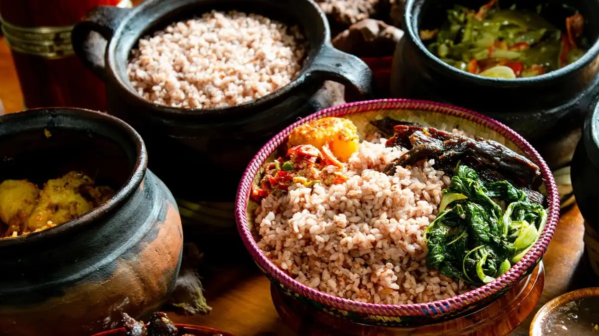 Bhutan Street Food: Local Flavors and Tasting Tips