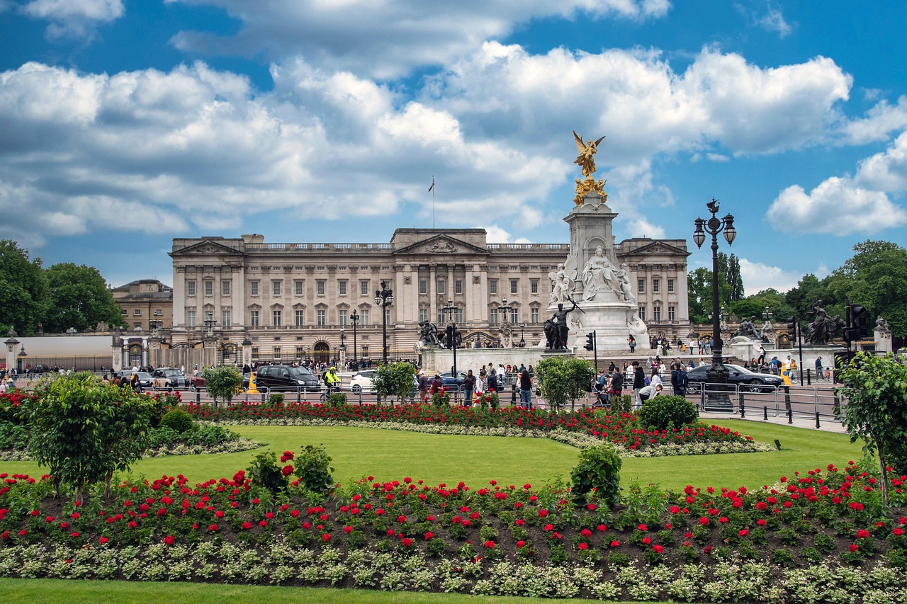 Buckingham Palace London: Tickets, Tour Options & Best Time