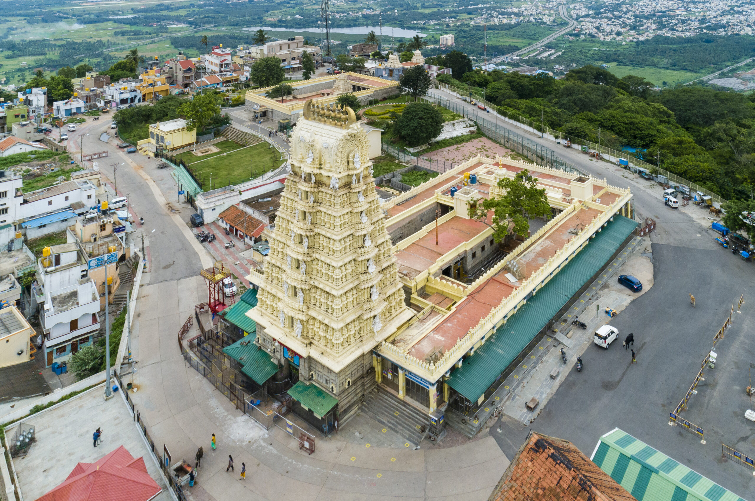 Chamundi Hills Temple Mysore: Darshan Timings, Steps & Route