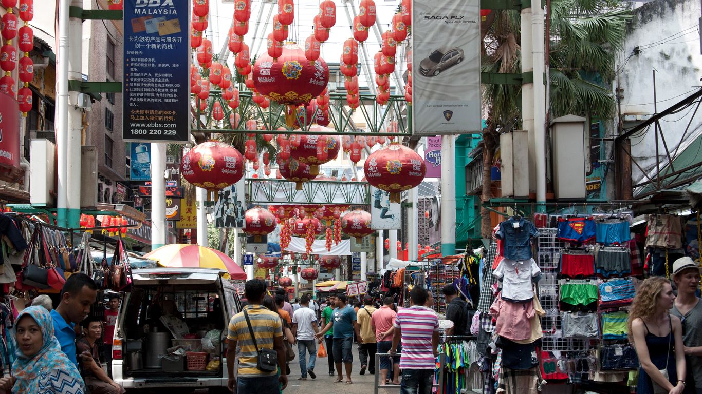 Chinatown Kuala Lumpur: Petaling Street Markets, Food & Timings