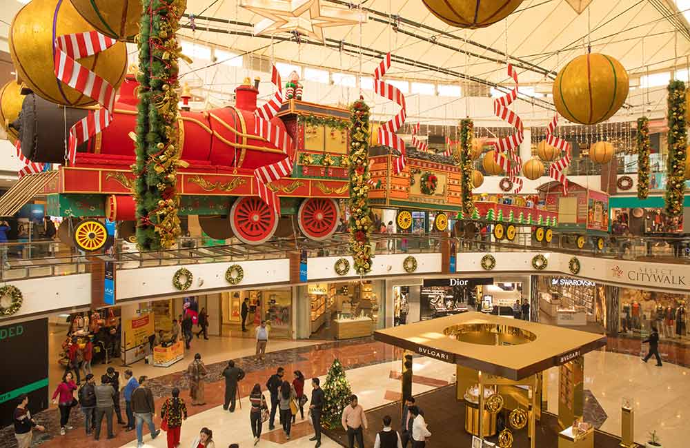 Christmas Celebration in Delhi: Events, Church Mass & Market Lights