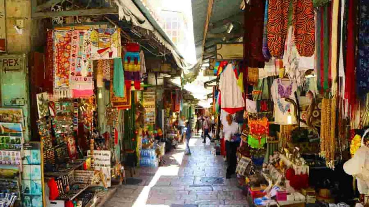 Dhalgarwad Market Ahmedabad: Timings, Textile Shopping & Bargain Tips