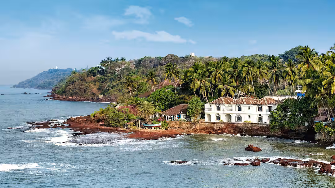 Dona Paula Beach Goa: Attractions & Travel Tips