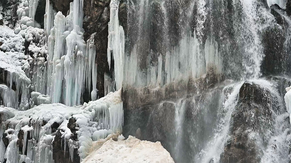 Drung Waterfall Kashmir: Route, Winter Snow Views & Travel Tips