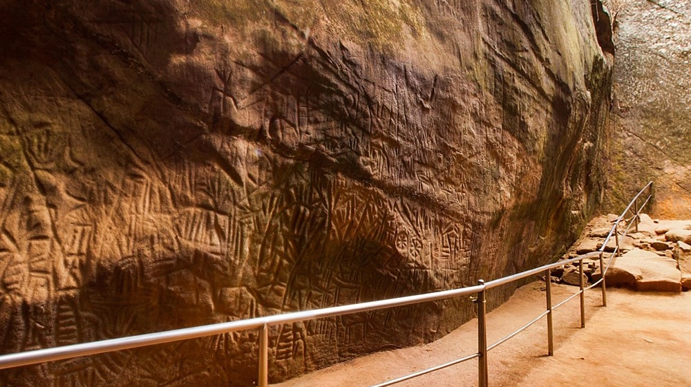 Edakkal Caves Wayanad: Complete Guide to 6000-Year-Old Petroglyphs