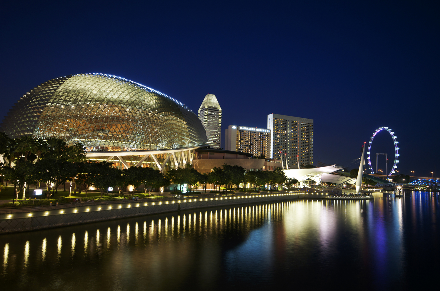Esplanade Singapore: Theatre Shows, Events & Waterfront Experience
