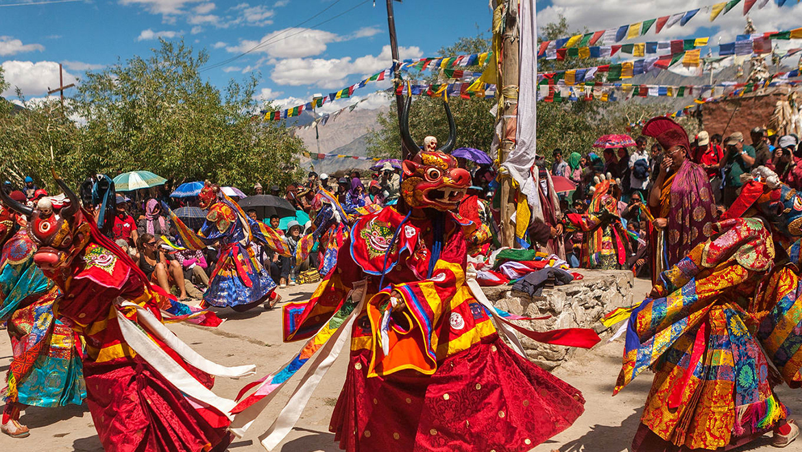 Festivals in Jammu and Kashmir: Seasonal Celebrations & Traditions