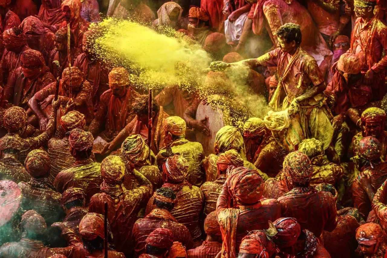 Holi in Vrindavan: Banke Bihari, Phoolon Ki Holi & Crowd Plan