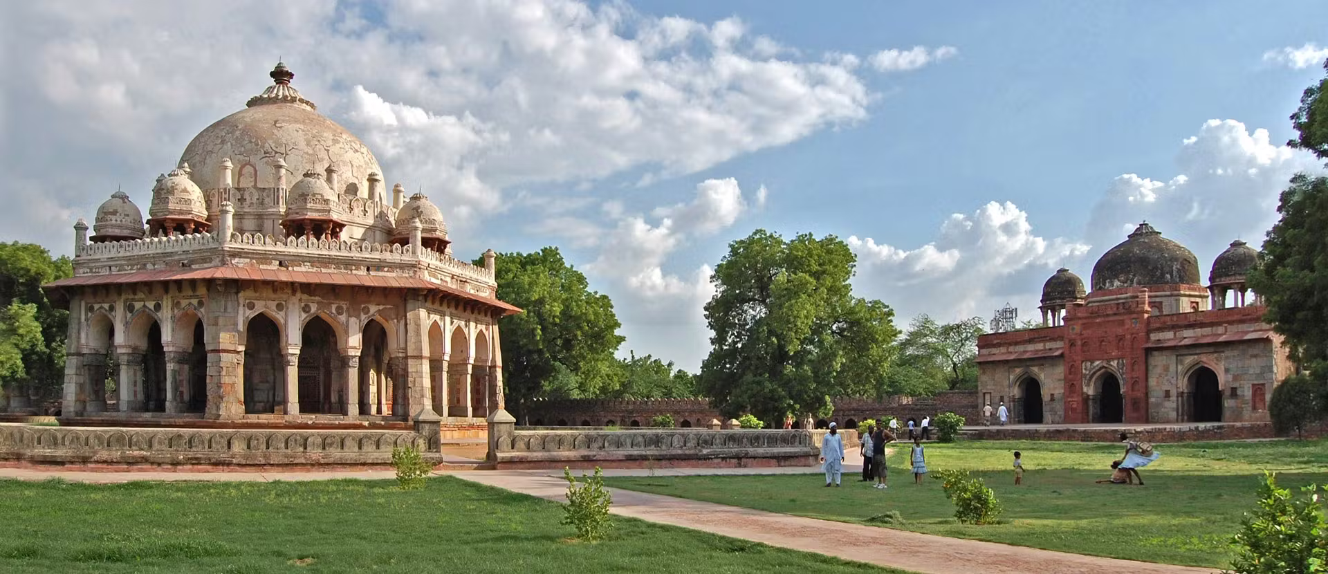 Isa Khan's Tomb: Delhi's Octagonal Heritage Jewel