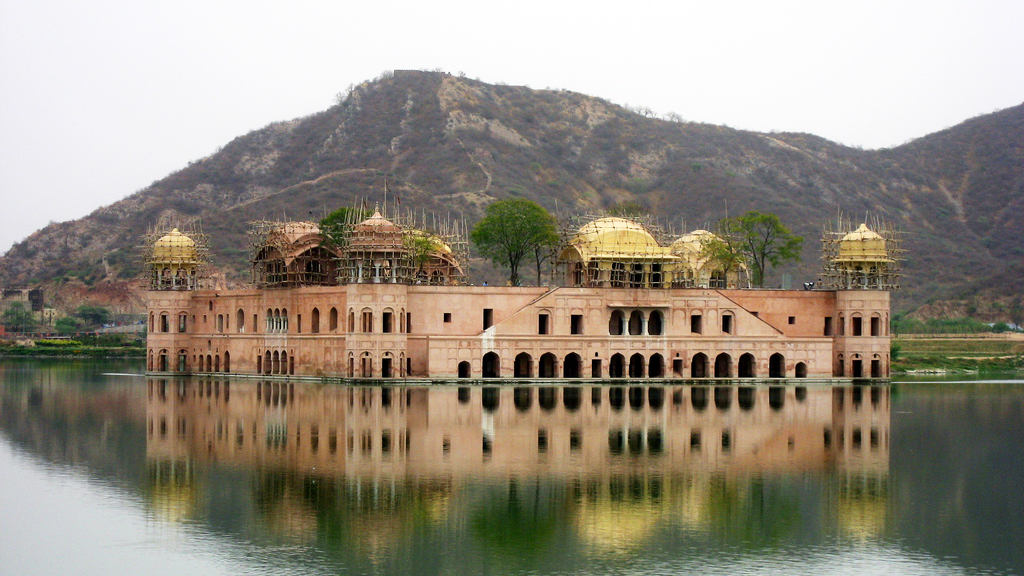 Jal Mahal Jaipur: Best Viewpoints, Timings & Photo Spots
