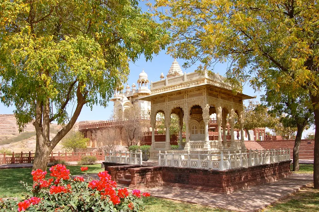 Jaswant Thada Jodhpur: Entry Fee, Timings & Best Photo Angles