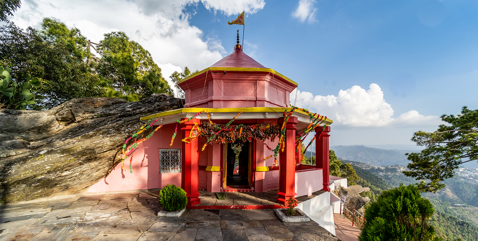 Kasar Devi Temple Almora: Timings, Route & Best Sunset View