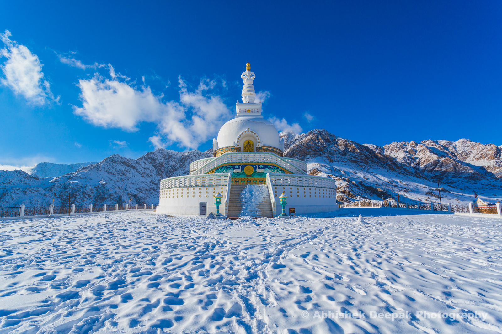 Ladakh in Winter: Weather, Access, Places & Travel Tips
