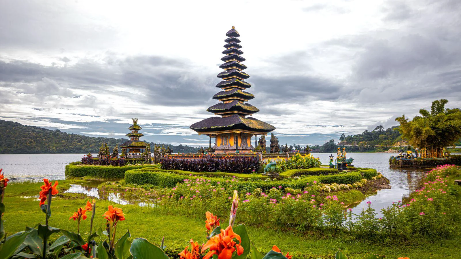 Language in Bali: Balinese, Indonesian & Essential Travel Phrases
