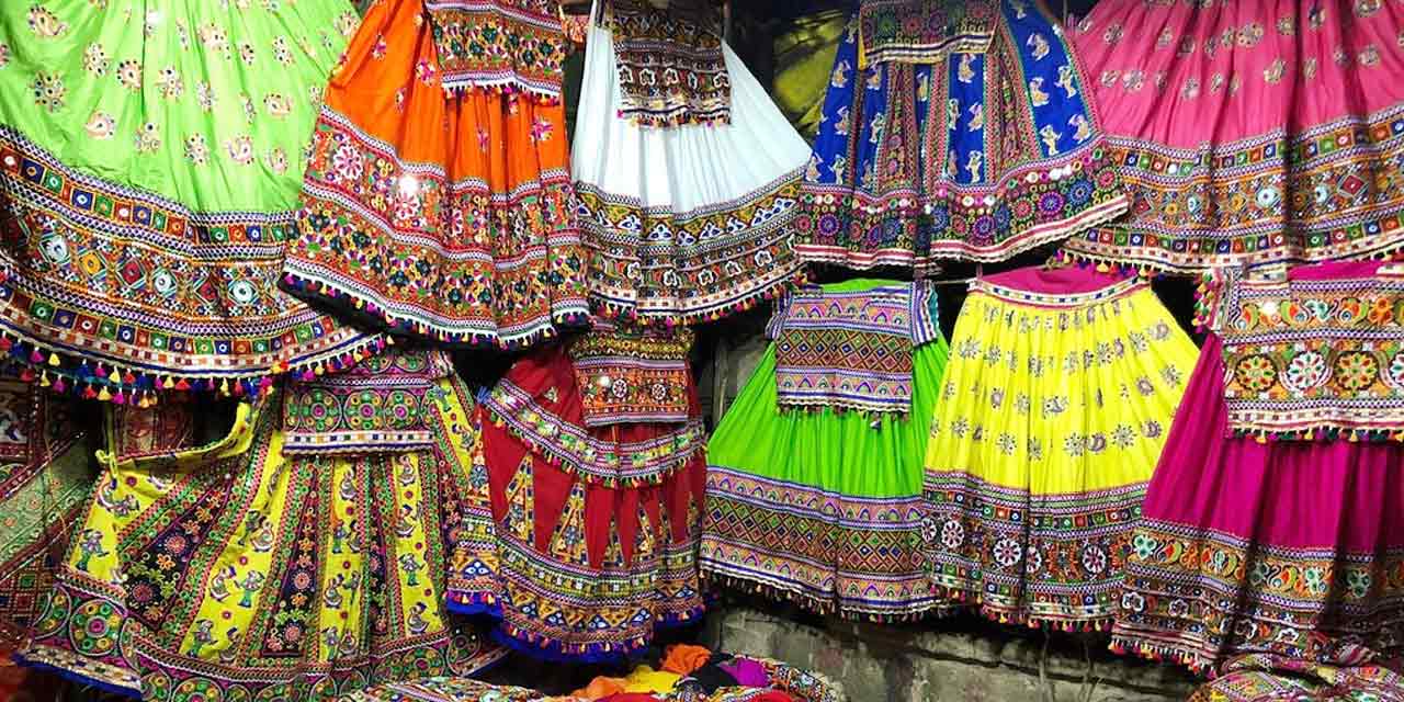 Law Garden Night Market Ahmedabad: Handicrafts, Street Food & Timings