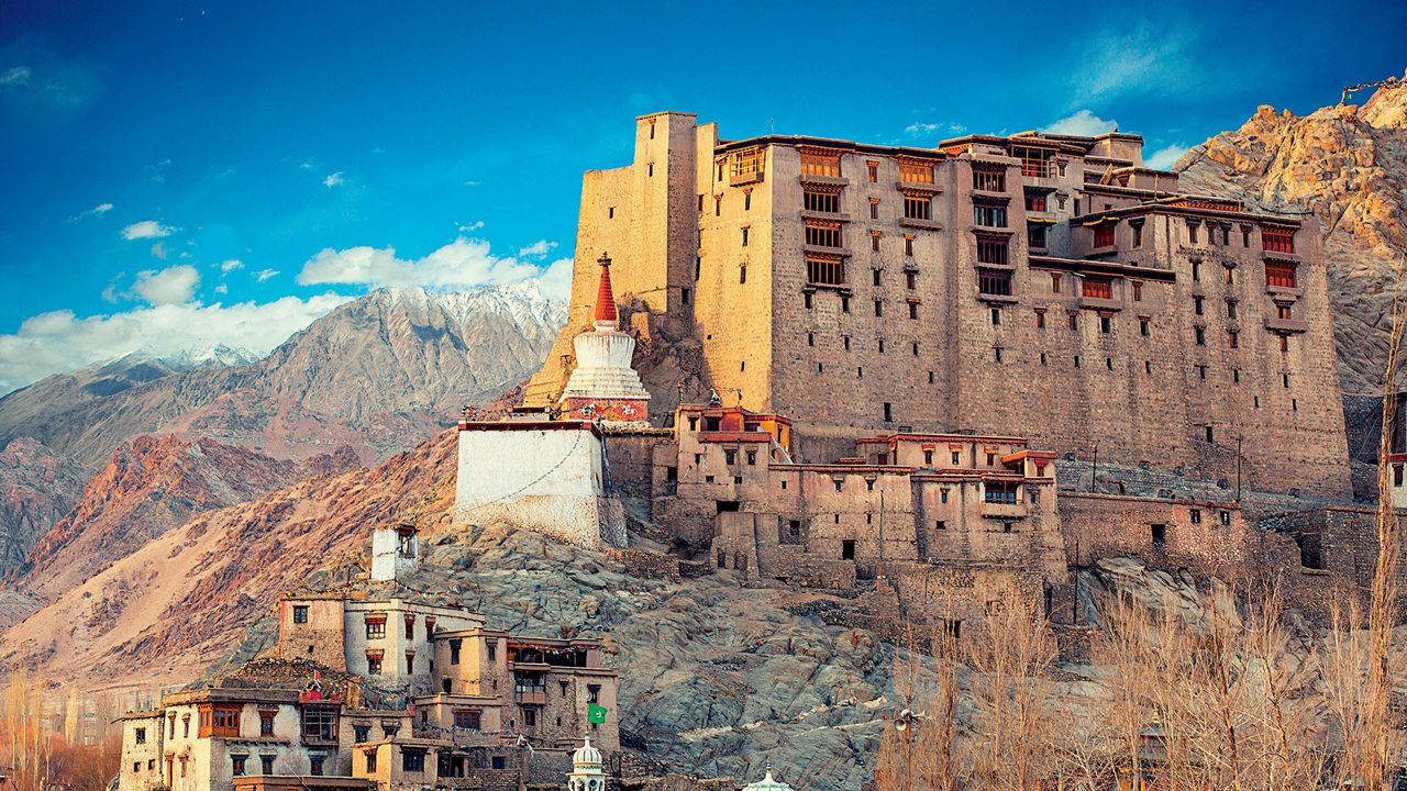 Leh Palace Ladakh: Timings, History & Rooftop City Views