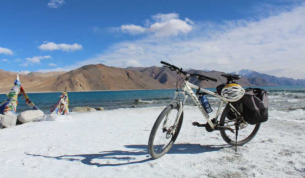 Leh to Pangong Lake Bike Trip: Route, Distance & Tips