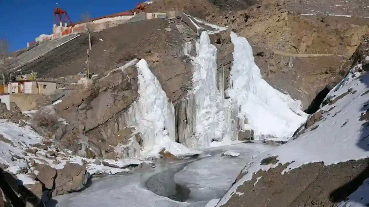 Lingti Waterfall Spiti Valley: Route, Trek Info & Seasonal Access