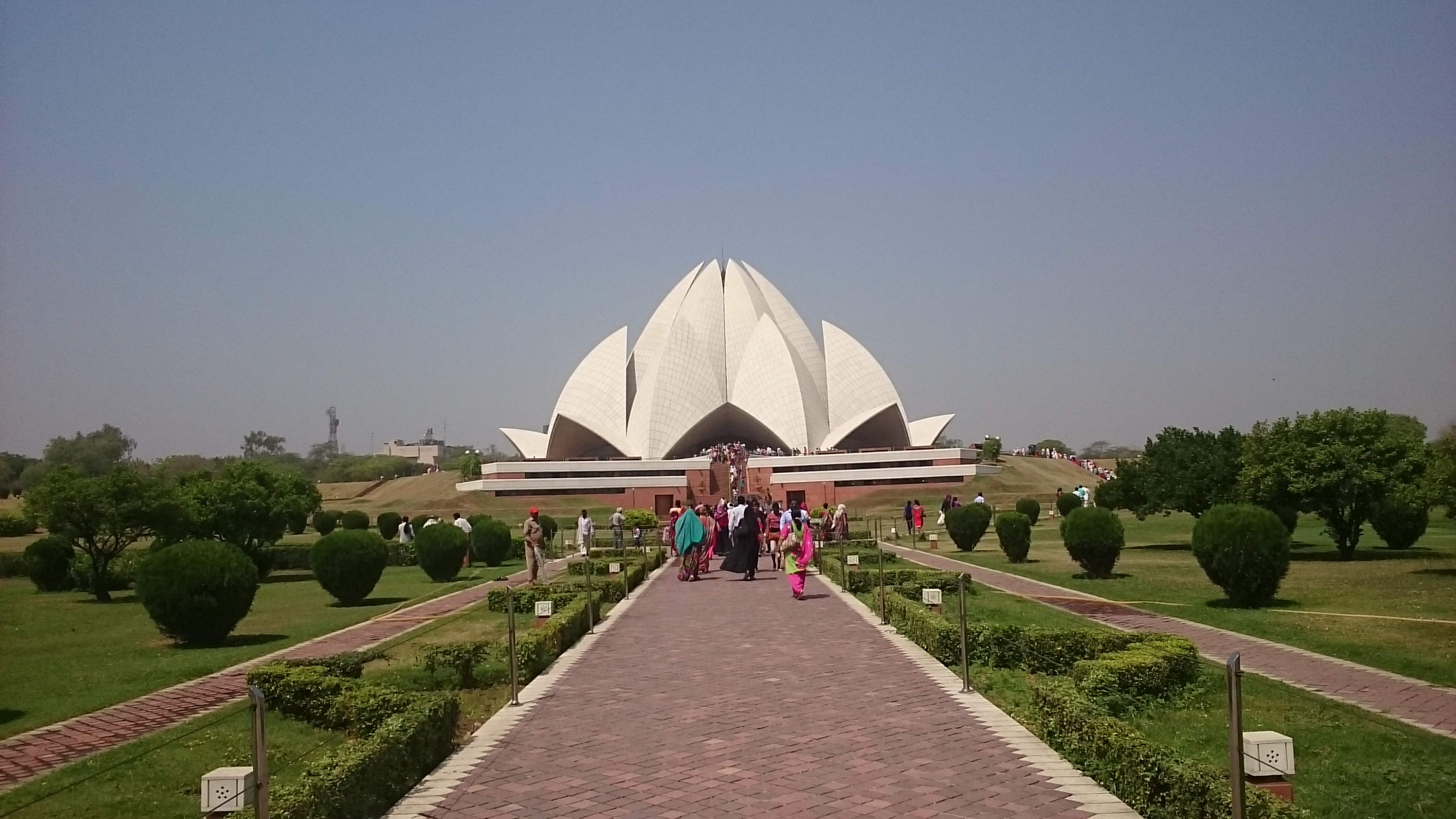 Lotus Temple Delhi: Timings, Entry Rules & Best Visiting Hours