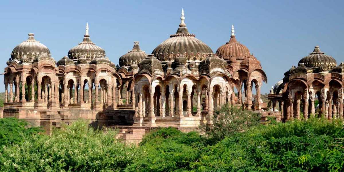 Mahamandir Temple Jodhpur: Carvings, Timings & Visitor Details