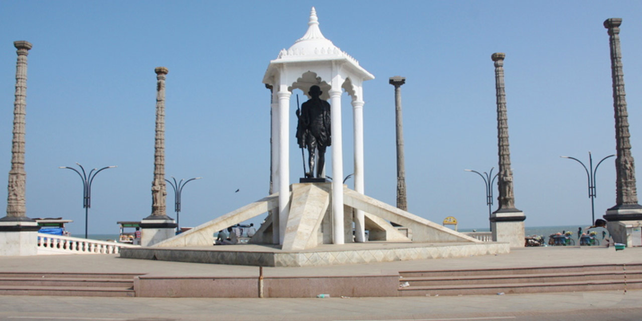 Mahatma Gandhi Statue Pondicherry: Promenade Landmark & Best Visit Time