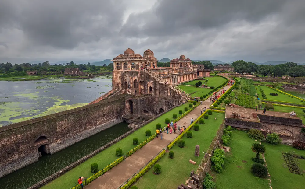 Mandu Forts Madhya Pradesh: Monuments, History & One-Day Circuit