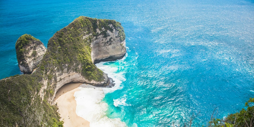 Nusa Penida Island: East-West Itinerary, Transport & Stay Areas