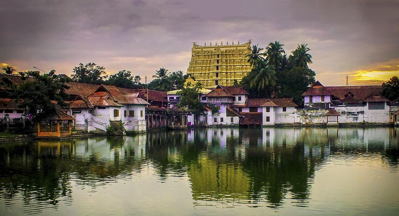 Padmanabhaswamy Temple Trivandrum: Timings, Dress Code & Entry Rules