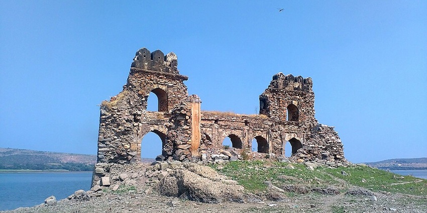 Places to Eat in Bagalkot: Local Food, Family Dining & Cafes