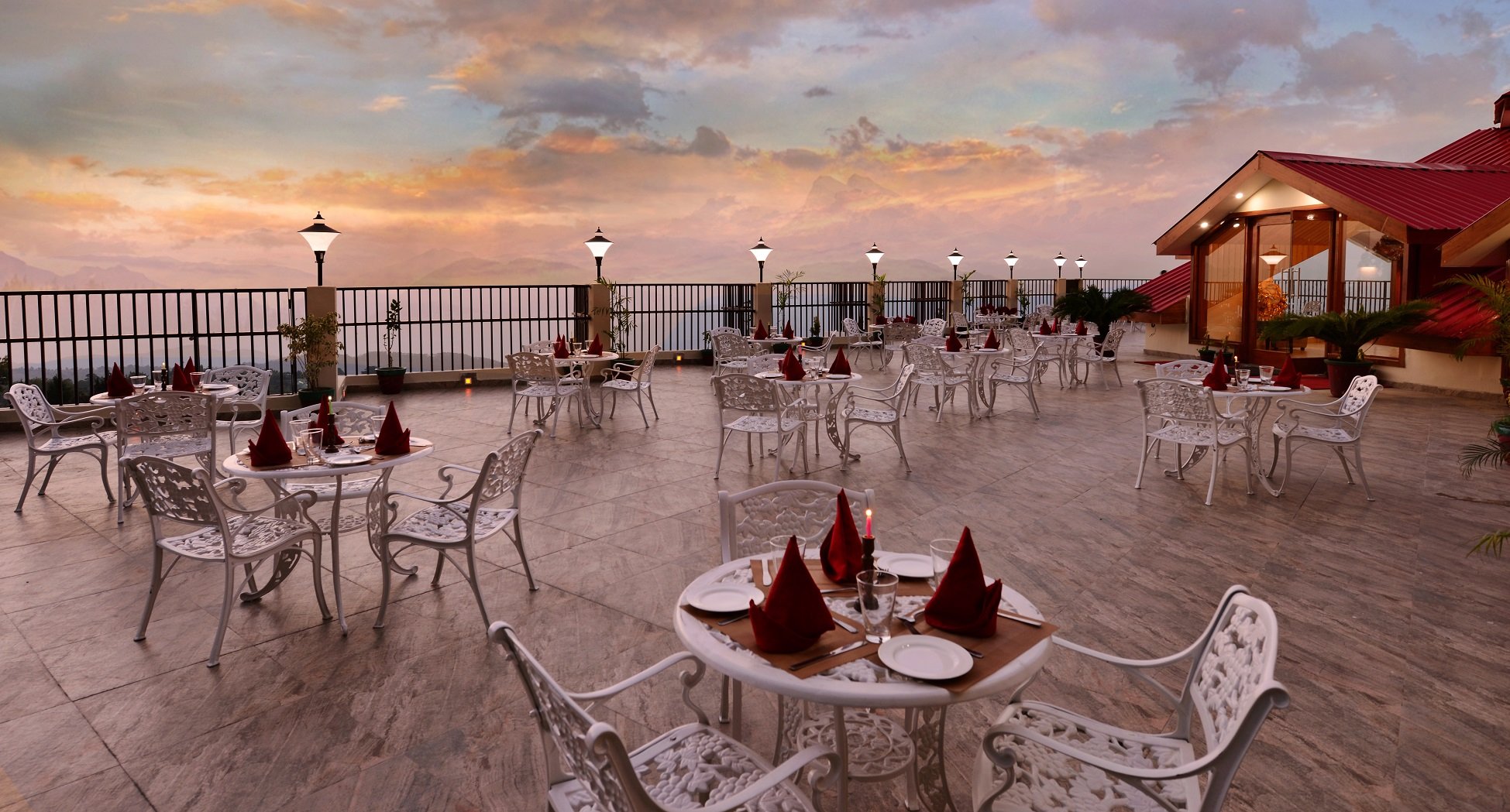 Places to Eat in Dalhousie: Top Cafes, Local Food & Dinner Spots