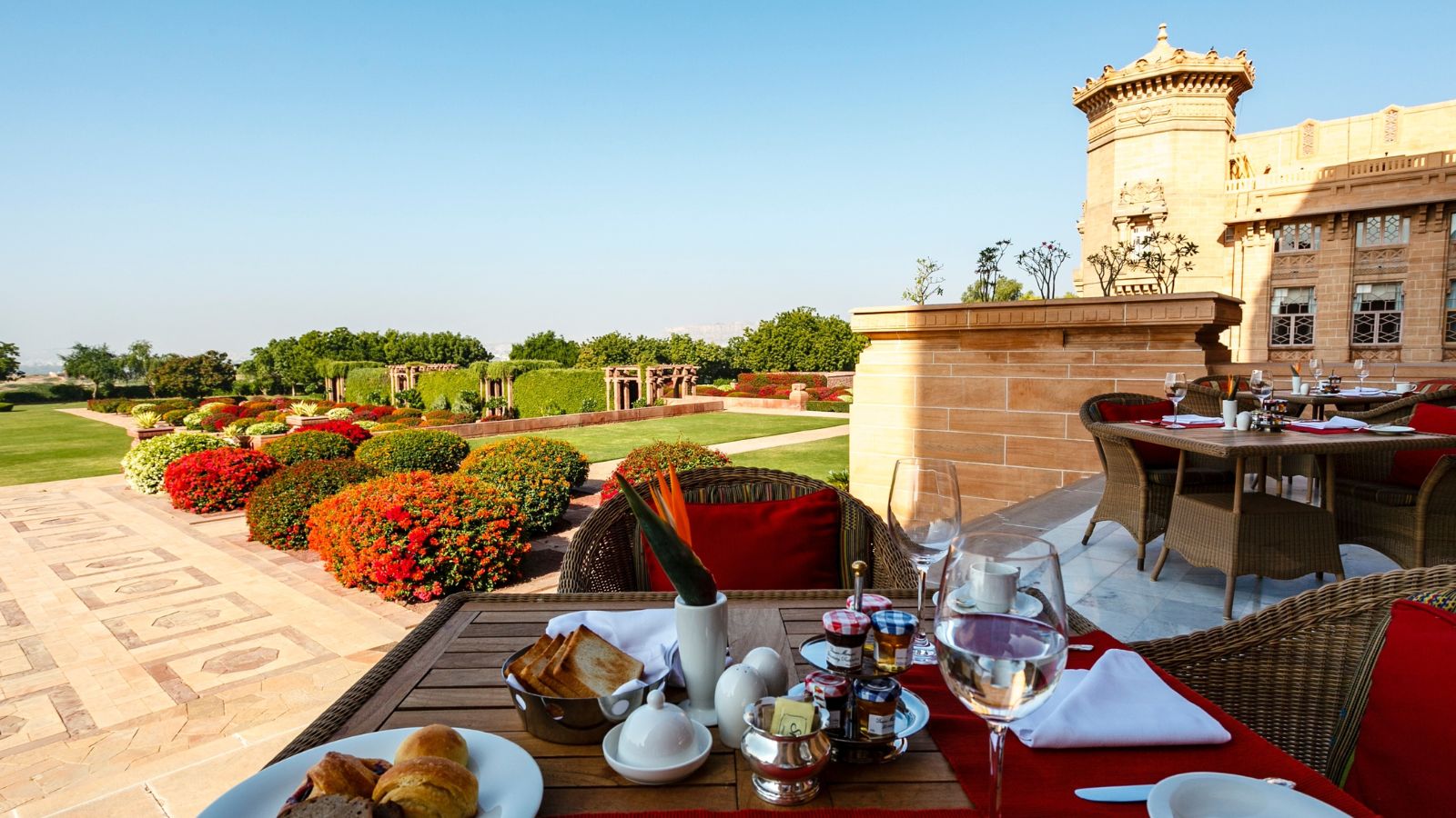 Places to Eat in Jamshedpur: Best Restaurants, Cafes & Family Dining