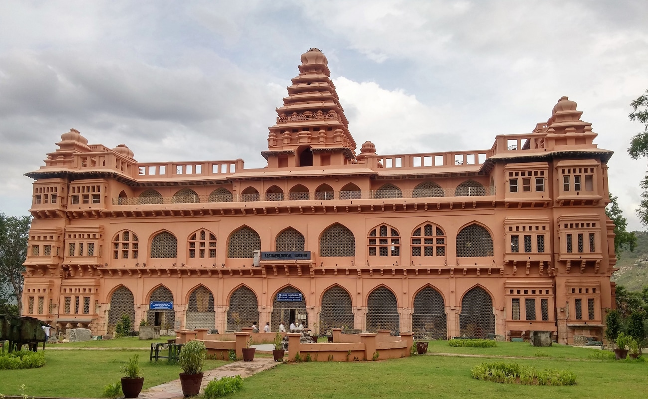 Best Places to Visit in Chittoor: Temples, Hills & Day Trip Spots
