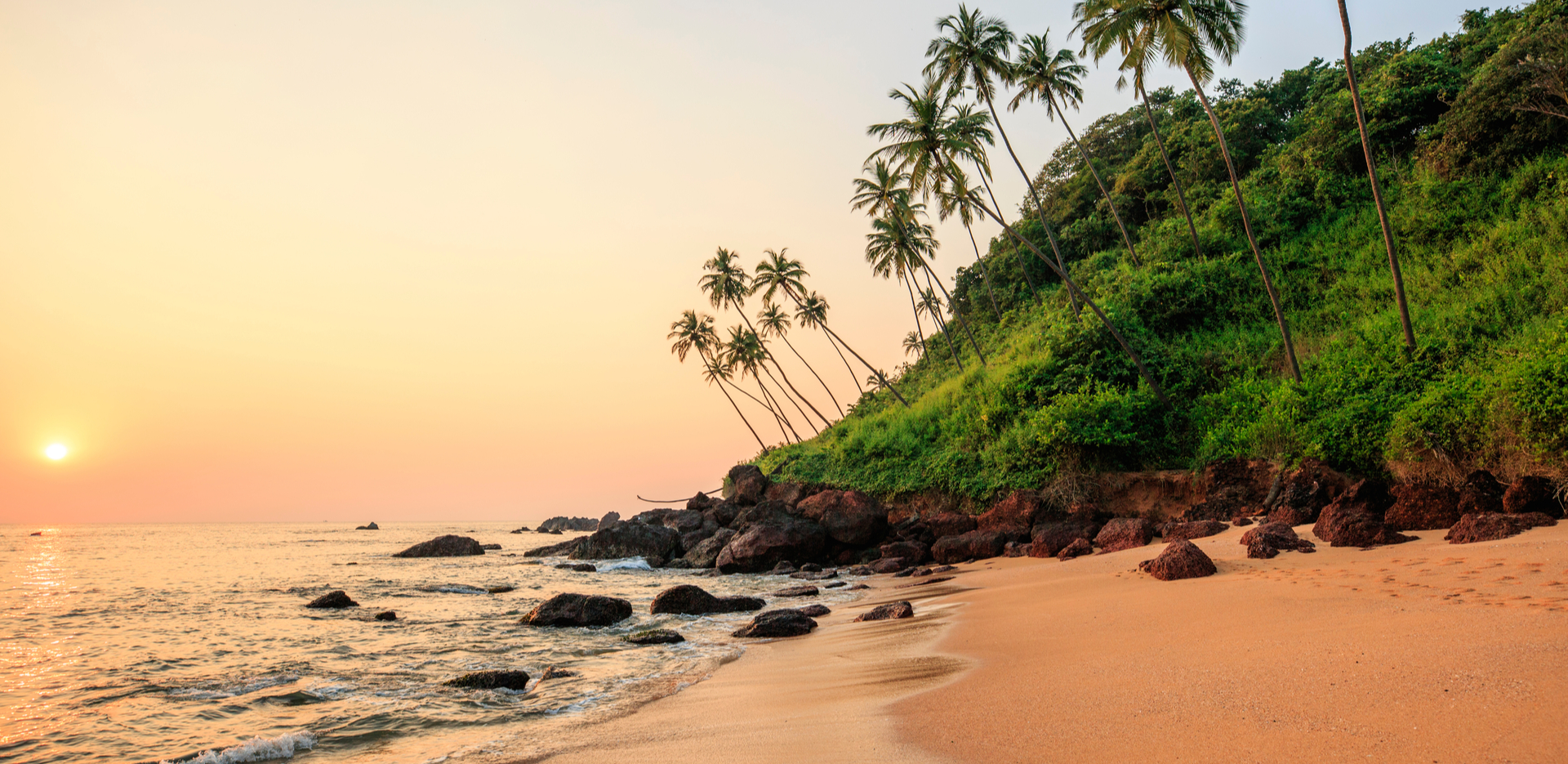 Goa in July: Monsoon Weather, Waterfalls & Travel Tips