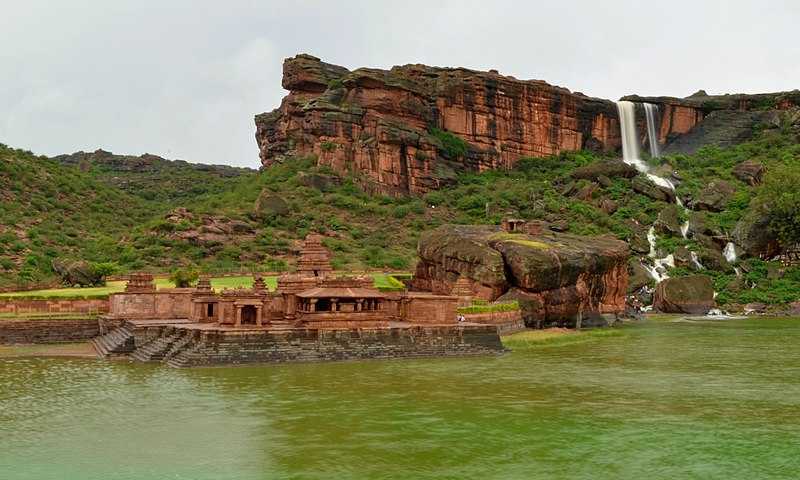Places to Visit in Karnataka: Coast, Hills & Heritage Cities