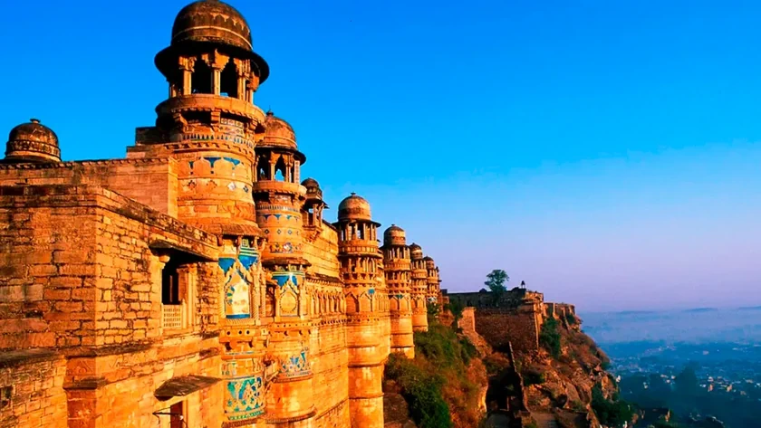 Places to Visit in Madhya Pradesh: Heritage, Wildlife & Pilgrimage