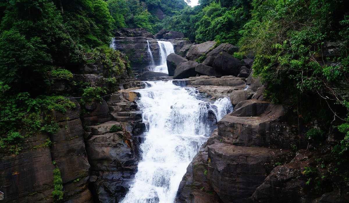 Best Places to Visit in Meghalaya: Waterfalls, Caves & Villages