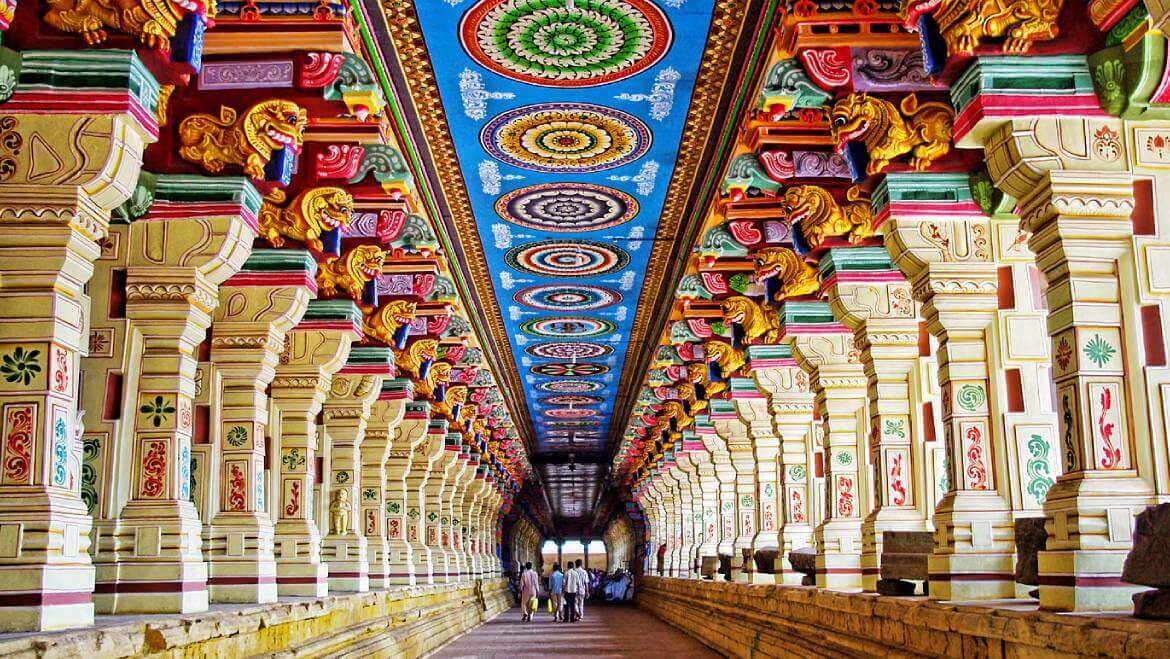 Places to Visit Near Rameshwaram: Temple Circuit & Coastal Stops