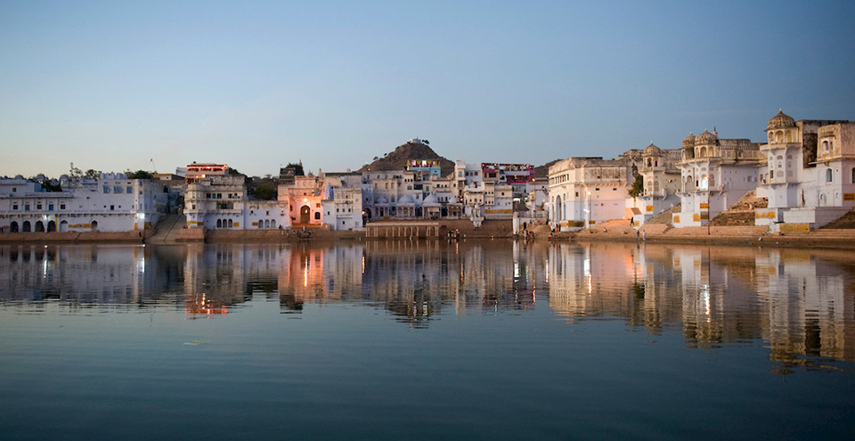Pushkar Tourist Places: Temples, Lake Ghats, Cafes & Markets